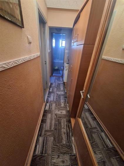 Apartament 3 camere zona Dacia - etaj 2 - centrala proprie