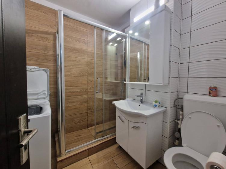 Apartament 2 camere termen lung de inchiriat