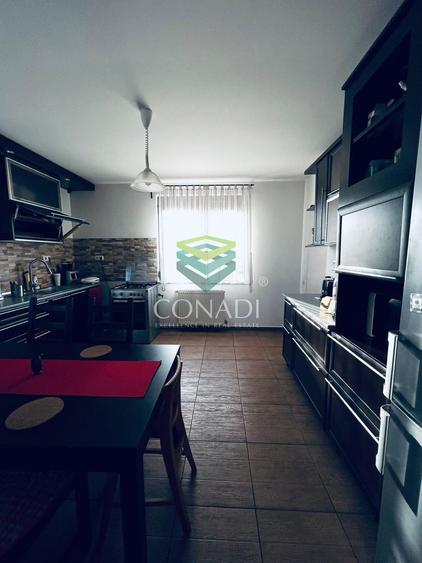 Vila cu teren si garaj in Ciolpani