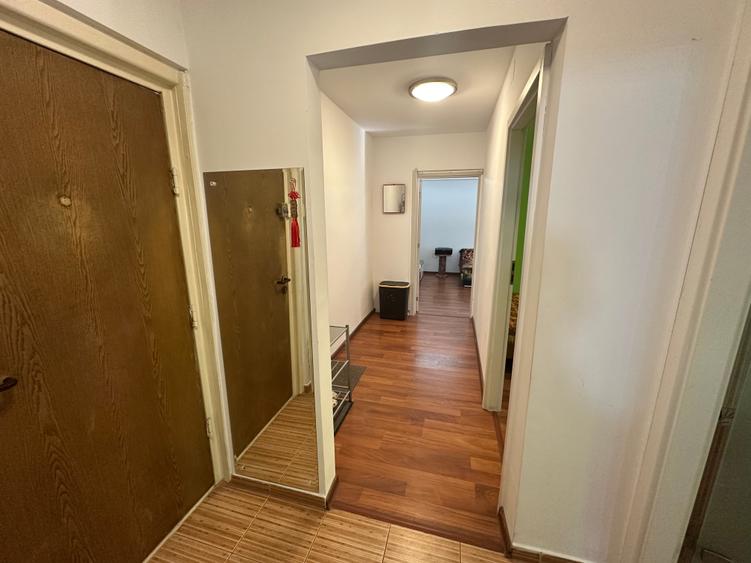 Apartament 2 camere în zona Berceni