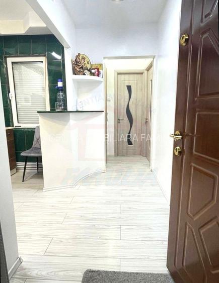 Apartament 2 camere decomandat | Renovat | Mobilat și utilat | Micro 3 - 6