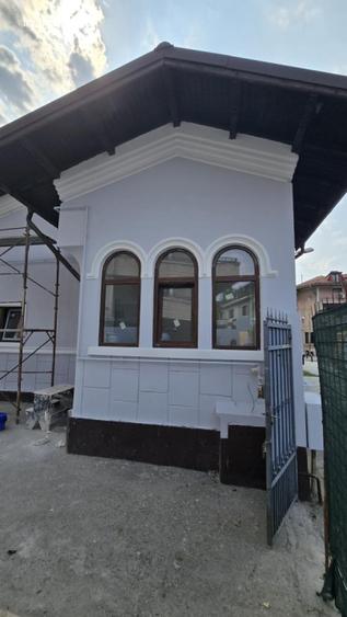 Refugiu boem din inima Bucurestiului. Casa eleganta din 1935 renovata modern.