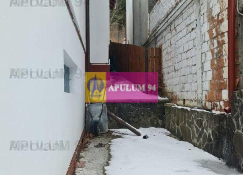 Vilă de vânzare in Sinaia - Zona Cumpătu