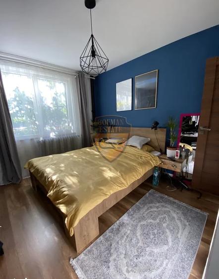 2 cam Tomis Nord City Park Mall Brotacei 45.1m parter mobilat A/C gaze in bloc