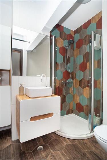 Apartament de vanzare cu 3 camere(transformat din 4 camere) pe Bld Dacia