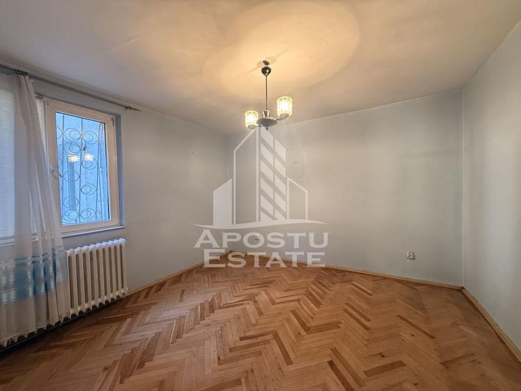 Apartament 4 camere de vanzare, zona Take Ionescu/Cardinale, Timisoara