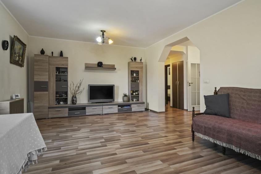 VILĂ EXCEPȚIONALĂ TUNARI | 1534 MP TEREN | 5 DORMITOARE | GARAJ + CRAMĂ