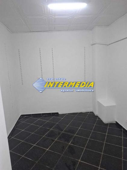 Spatiu comercial/birouri 30 mp. cu Vitrina Bulevard Alba Iulia zona Stadion