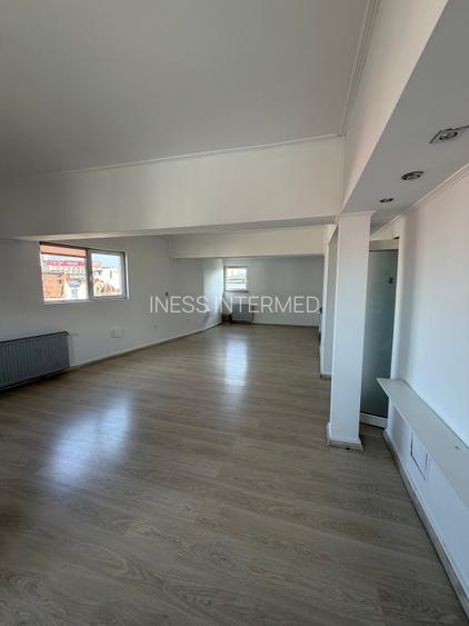 Piata Romana, cladire birouri 2004, 6 camere nemobilate, etaj 4+5/5, fara lift - 3