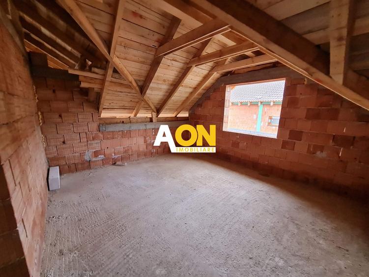 Casa 4 Camere la Rosu, 386 mp, Alba-Micesti