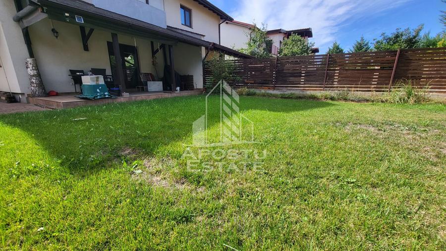 Duplex despartit prin zid dublu,4 camere,2 bai,Dumbravita Kaufland