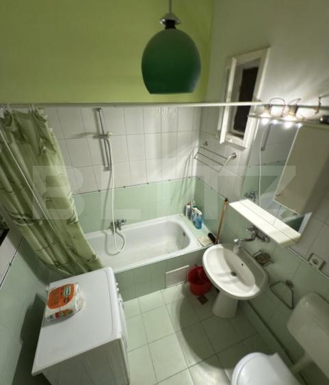 Apartament cu 5 camere, 143 mp, zona Centrala