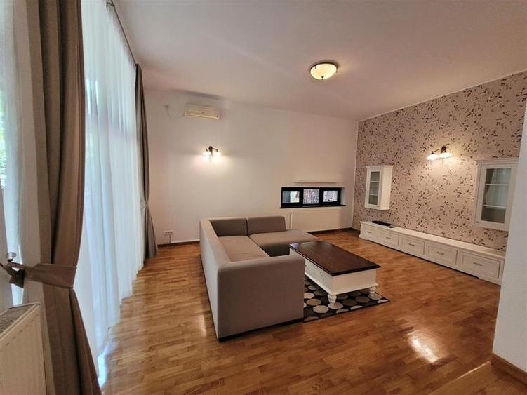 VILA PERFECTA PENTRU FAMILIA TA - IANCU NICOLAE-JOLIE VILLE
