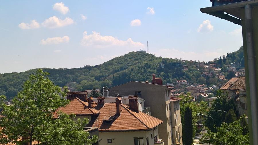 Apartament 3 camere in vila zona Colinei