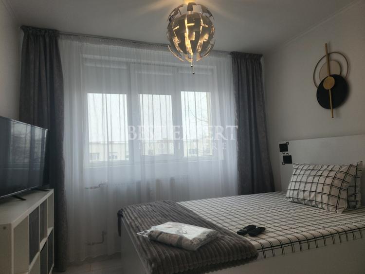 Apartament 3 camere | Etaj 4/8 | Metrou 1 Decembrie 1918 | Acte gata