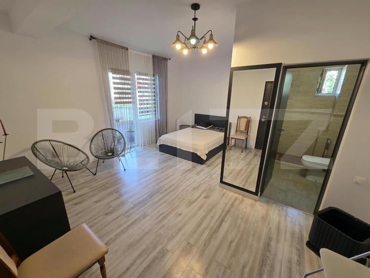 Spațiu comercial de inchiriat, format din 4 apartamente, 250 mp, zona Dva. Nord