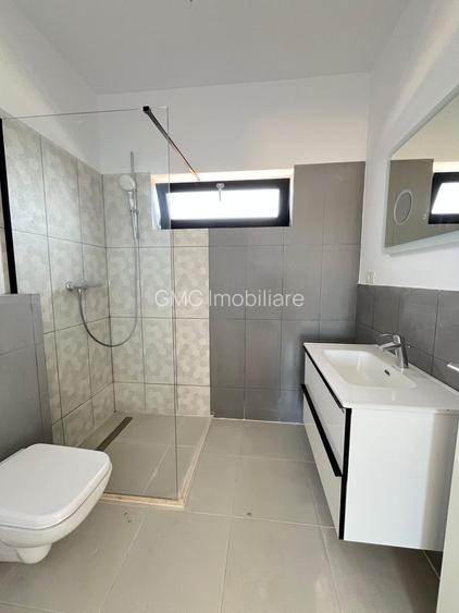 Casa la cheie - 163mp utili + teren 704 mp - cel mai mare din zona - 17