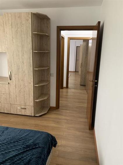 Apartament cu 2 camere si loc de parcare in Tractorul, Brasov
