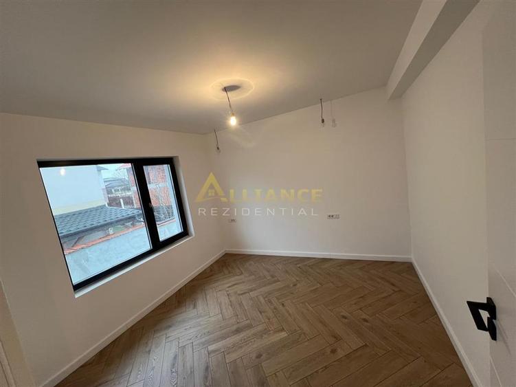 Casa Individuala - 3 camere - 2 bai - 215mp teren