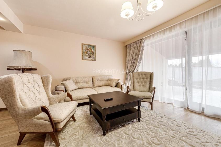 Vilă cu 6 camere de vânzare în zona Central - 11