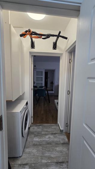 Apartament 2 camere, 44 mp, zona Victor Babes