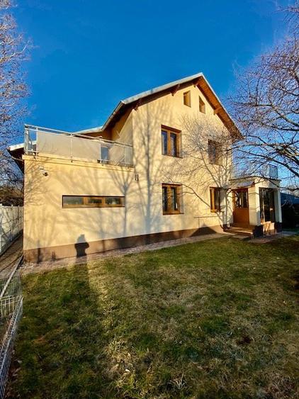 Vanzare Vila sau Casa de vacanta 7 camere Teren 1320mp Breaza