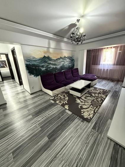 De vânzare apartament 3 camere Cartier Obor 74 mp parter