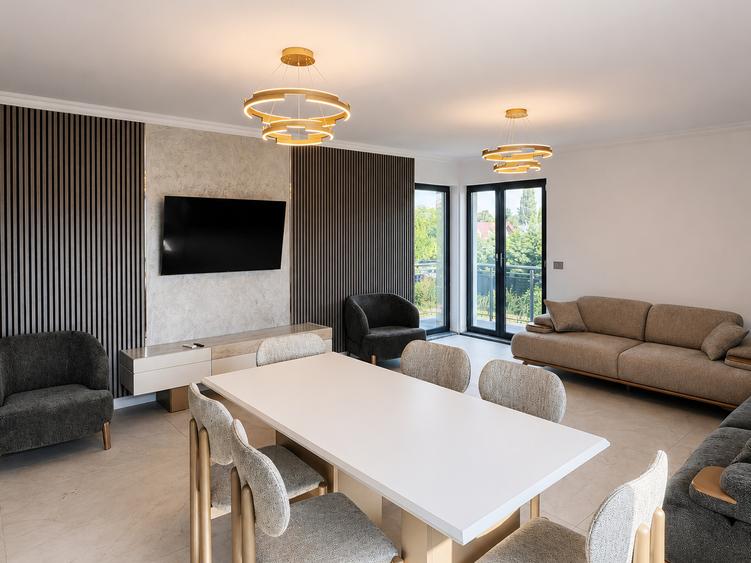 De inchiriat apartament 3 camere, complet mobilat si utilat zona Narcisa - Bacau