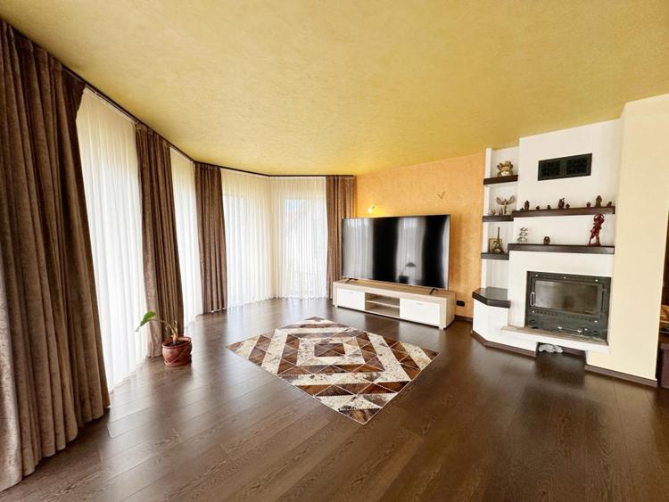 Casa Individuala, P+1, 260 mp, Finisaje Calitative - Sag