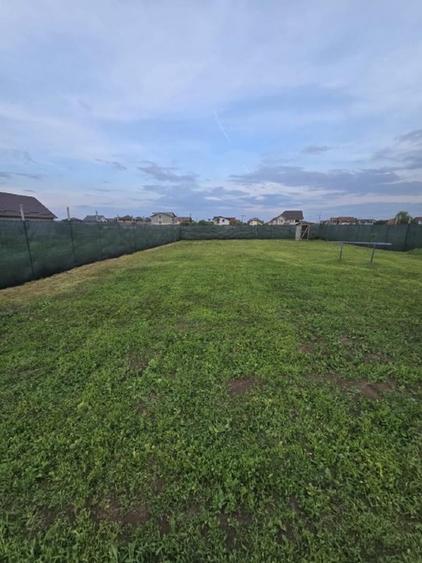 Inchiriez teren Bucuresti, ideal afacere, 830 mp, 740 euro neg.