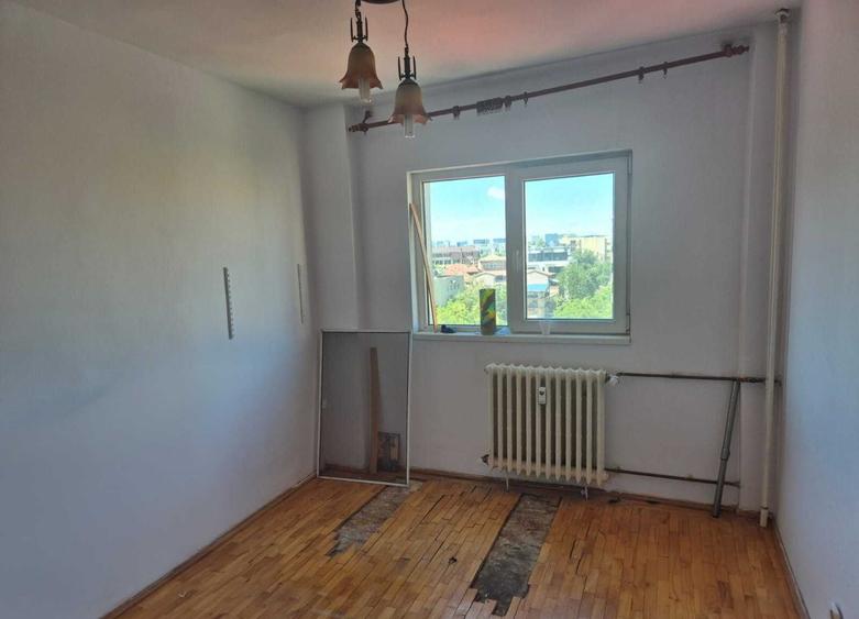 Apartament 4 camere Teiul Doamnei / Posta