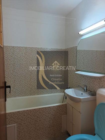 Apartament 2 camere , decomandat în Titan, sec.3 - 2
