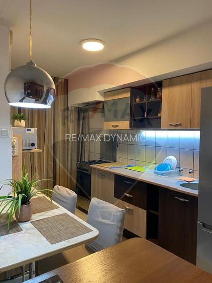 Apartament 3 camere, spatios, zona Alfa