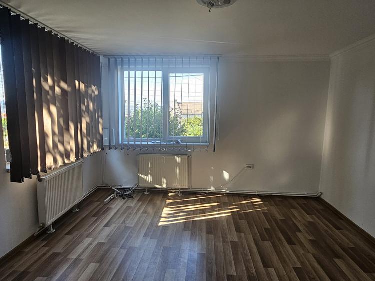 Casa in Andrei Muresanu, 128 mp utili, curte 304 mp!