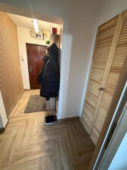 Apartament de vanzare, cu 2 camere, 57 mp, zona Craiovita