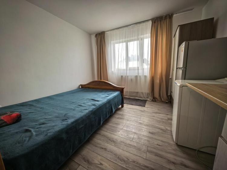 Cameră cămin 16 mp baie proprie mobilat și utilată renovată