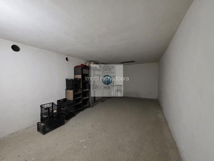 Vilă P+1 în Simeria central 320 mp, teren 1000 mp, toate utilitățile - 22