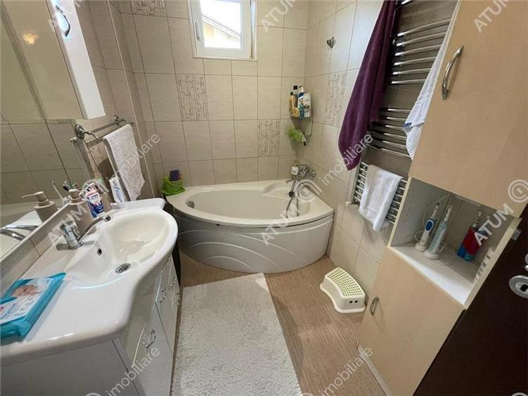 Apartament 3 camere decomandate balcon loc parcare zona Turnisor Sibiu
