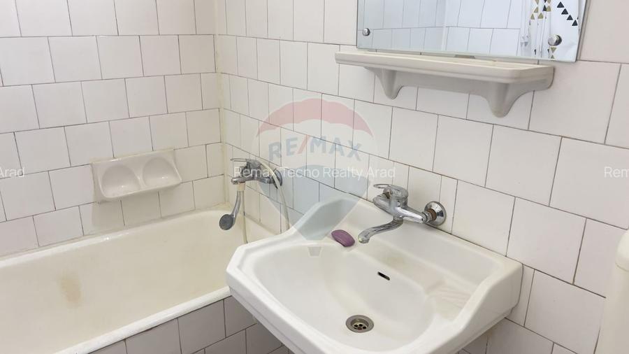 Apartament cu 3 camere de închiriat în zona Podgoria - 21