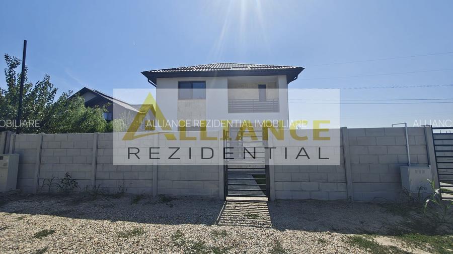 Vila de vanzare-4 camere-TEREN 760 MP-500 M de STV - 2