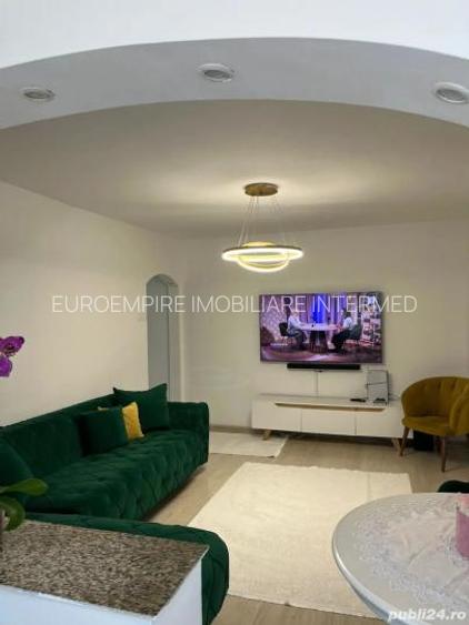 Apartament de vanzare in Constanta zona  KM 4-5 - 2
