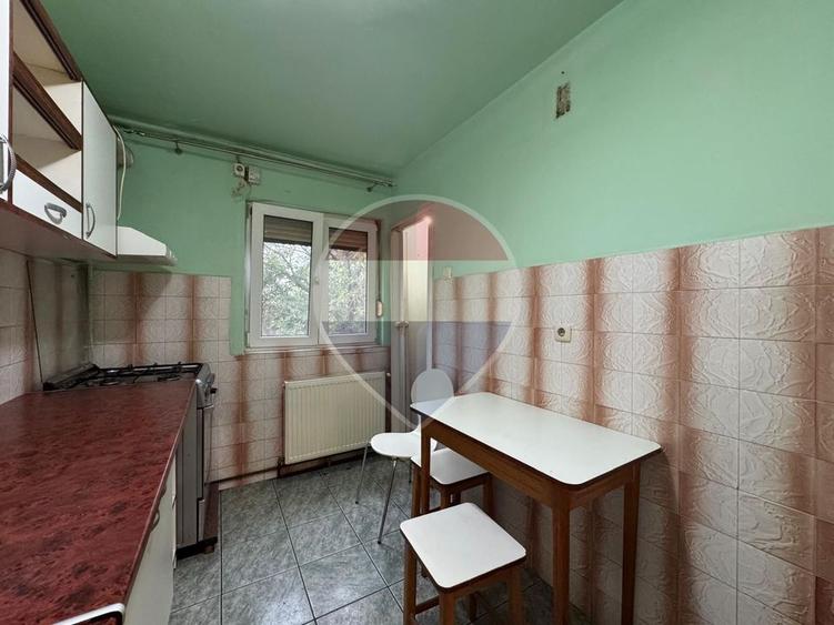 Apartament cu 2 camere, et,1, centrala proprie si boxa-Str.Stupilor