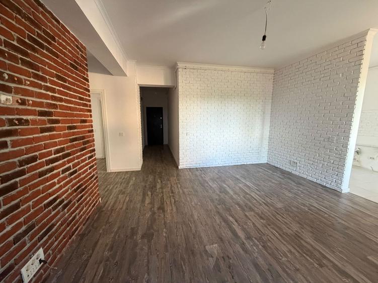 Tomis plus- apartament 3 camere parter inalt cu terasa