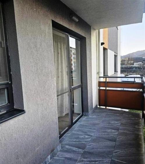 Inchiriem Apartament 2 Camere, Mobilat, Studio, Tractorul
