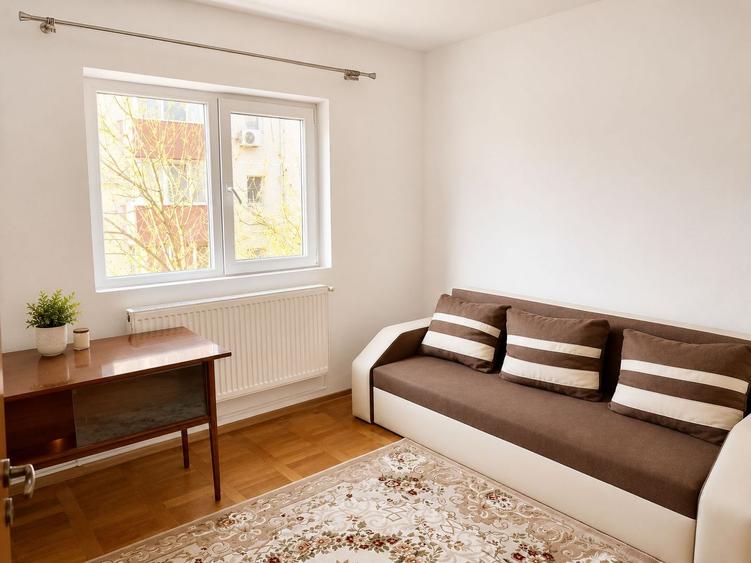 Girocului | 4 Camere | Decomandat | Etaj intermediar | Centrala proprie