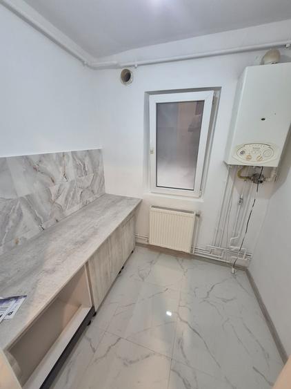 2 Cam--Sagului-5 Min de Centru--Parter-Renovat-Centrala-- 42MP-78.500 Euro !Neg