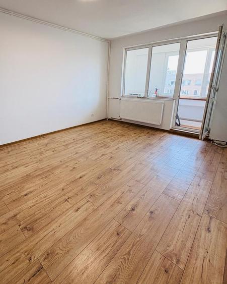 Apartament 2 camere Decom - Renovat Total si Instal. Electrica - Jean Steriadi