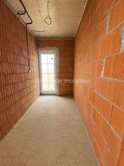 Duplex despărțit | 4 cam | 2 băi | Toate utilitățile | Zonă centrala - 11