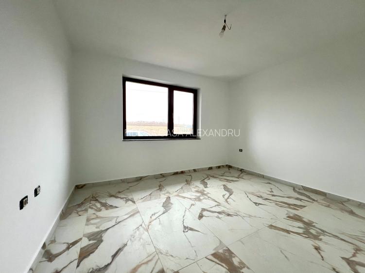 Vila cu 6 camere de vanzare in Ciurbesti