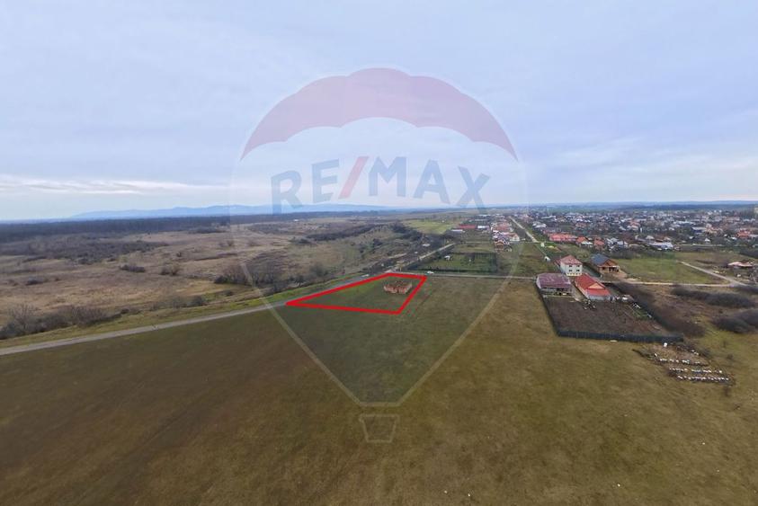 Teren generos cu două fronturi, Frumușeni – plus constructie noua